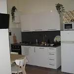 Gianicolense Holiday Suite-Apartment